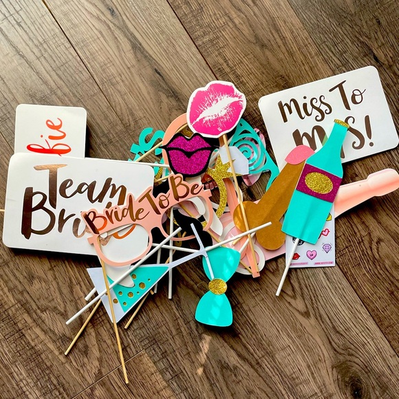 ☀️ Bachelorette/bride party basket! Just add the basket! More listed!🌈 - Picture 8 of 16
